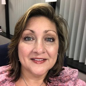 Meet your Posher, Debbie